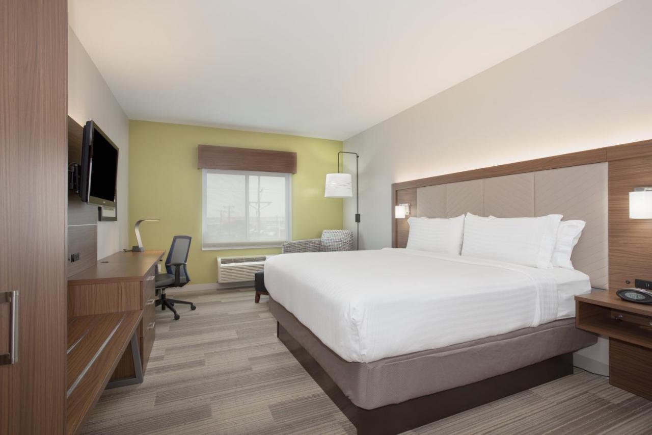 Holiday Inn Express & Suites Amarillo By Ihg Exterior photo