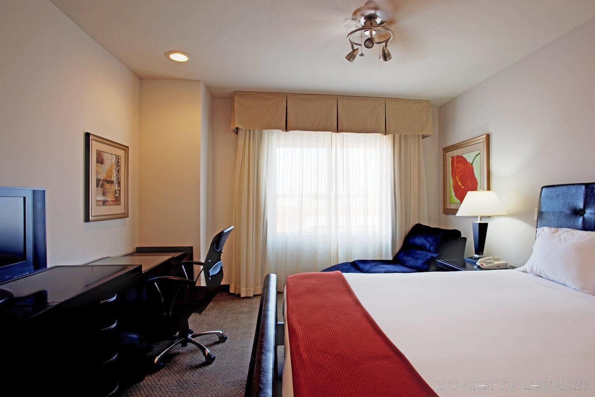 Holiday Inn Express & Suites Amarillo By Ihg Room photo